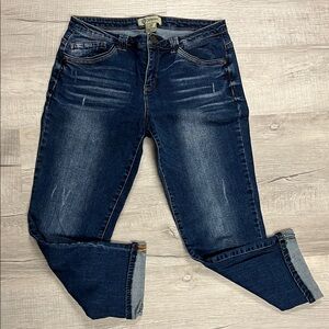 Democracy Deep Indigo Cropped Jeans sz 10 inseam 26 (unrolled)